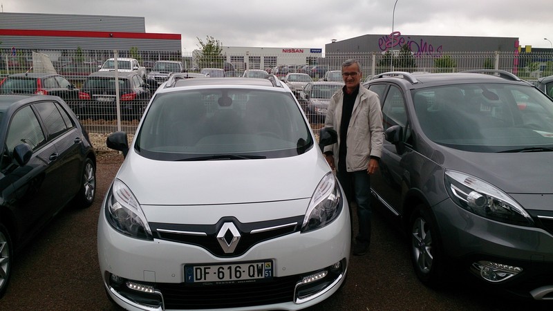 Avis-mandataire-auto-Emotors--Renault-grand-sc-nic-iii-dci-110cv-initiale-edc-neuf-.