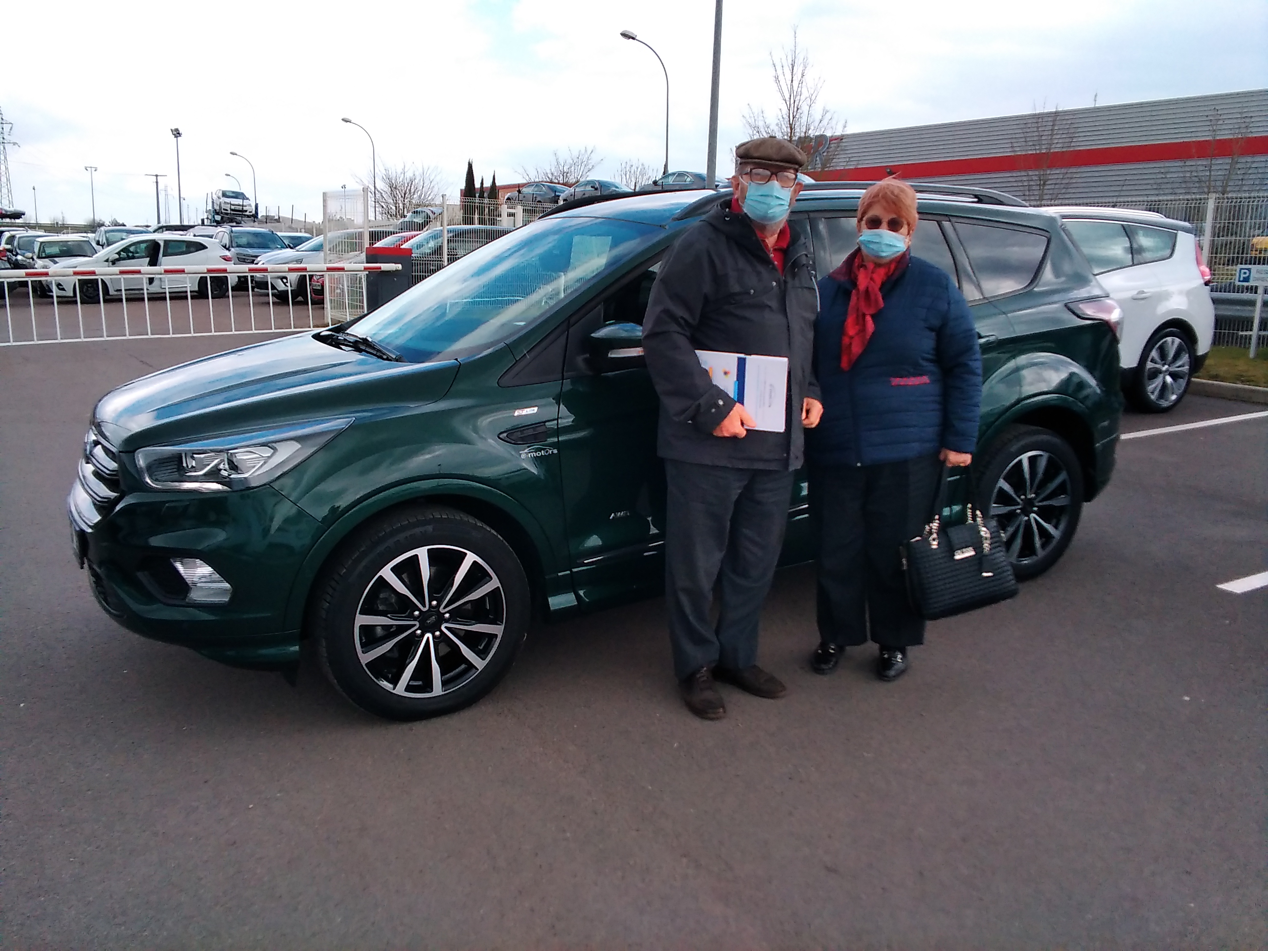 Avis-mandataire-auto-Emotors-Ford-Kuga-St-line-tdci-180-s-s-powershift.