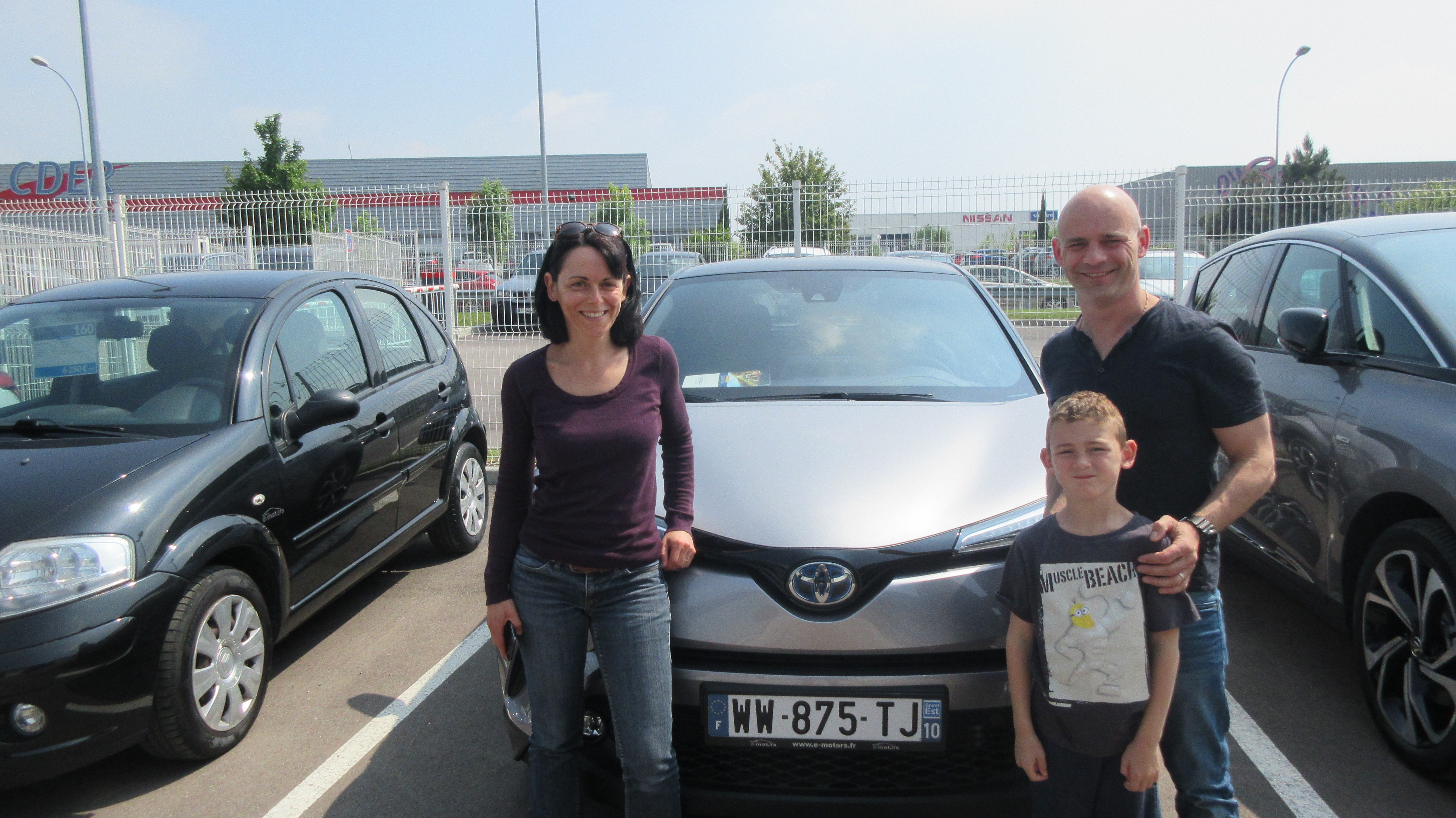 Avis-mandataire-auto-Emotors-Toyota-C-hr-hybride-Graphic-122h.