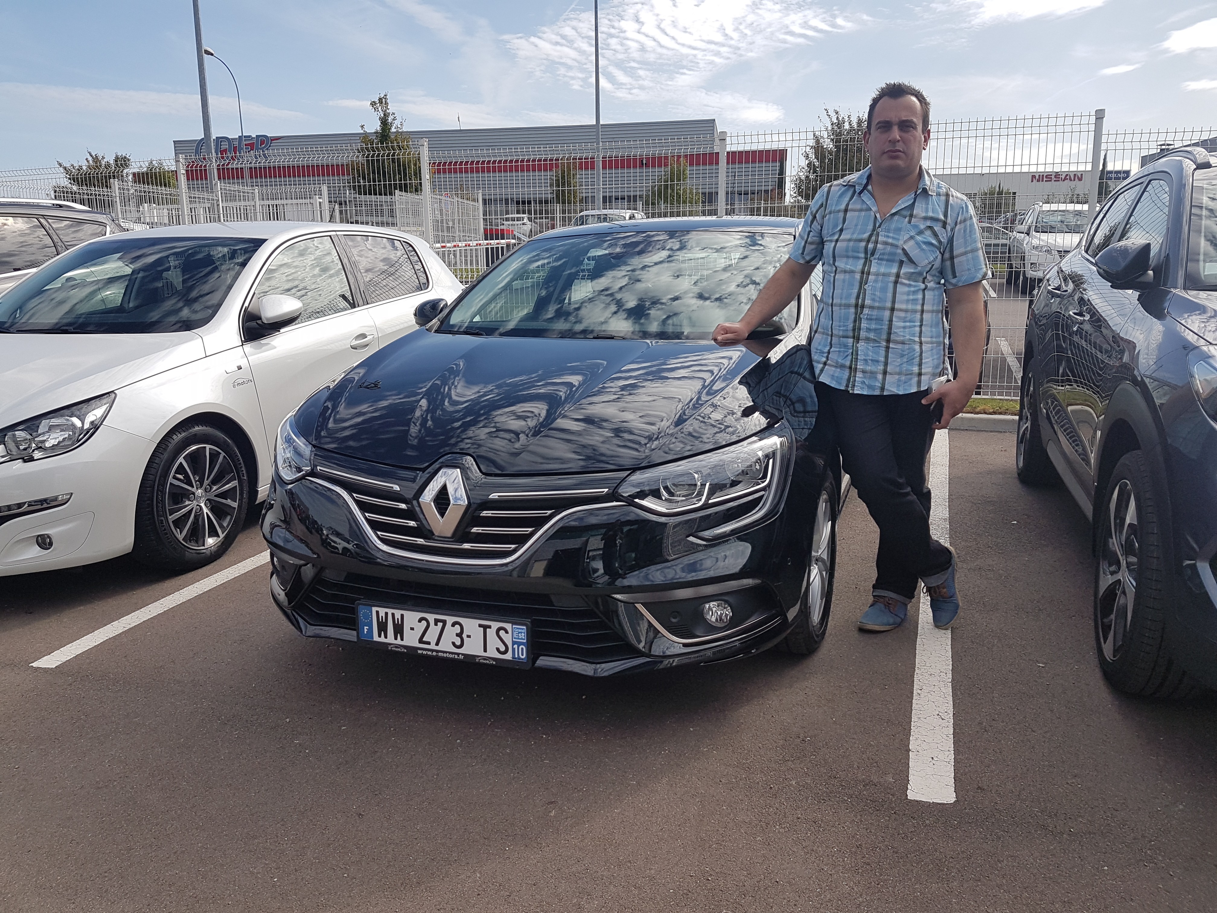 Avis-mandataire-auto-Emotors-Renault-Megane-iv-berline-M-gane-iv-berline-intens-dci-110-energy-plus-park-assist.