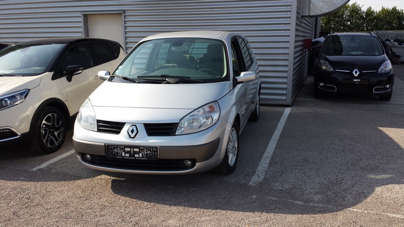 Avis-mandataire-auto-Emotors--Renault-grand-scenic-luxe-privil-ge-dci-120-7-places-.