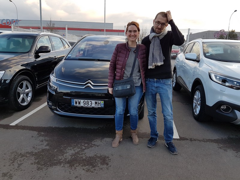 Avis-mandataire-auto-Emotors-Citroen-Grand-c4-picasso-Intensive-sur-quip-e-bluehdi-120-s-s-eat6.