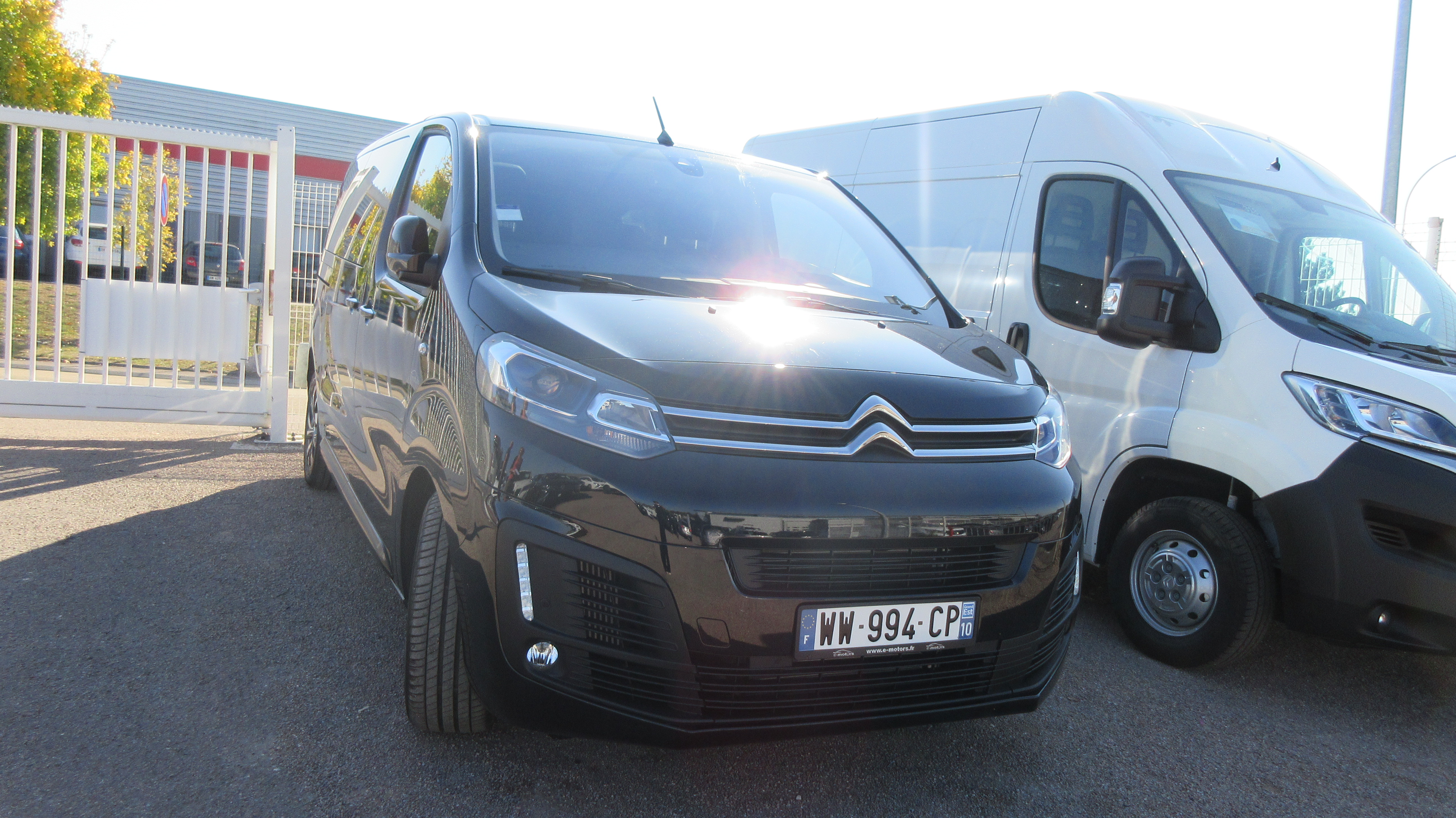 Avis-mandataire-auto-Emotors-Citroen-Spacetourer-M-shine-bluehdi-150-s-s.