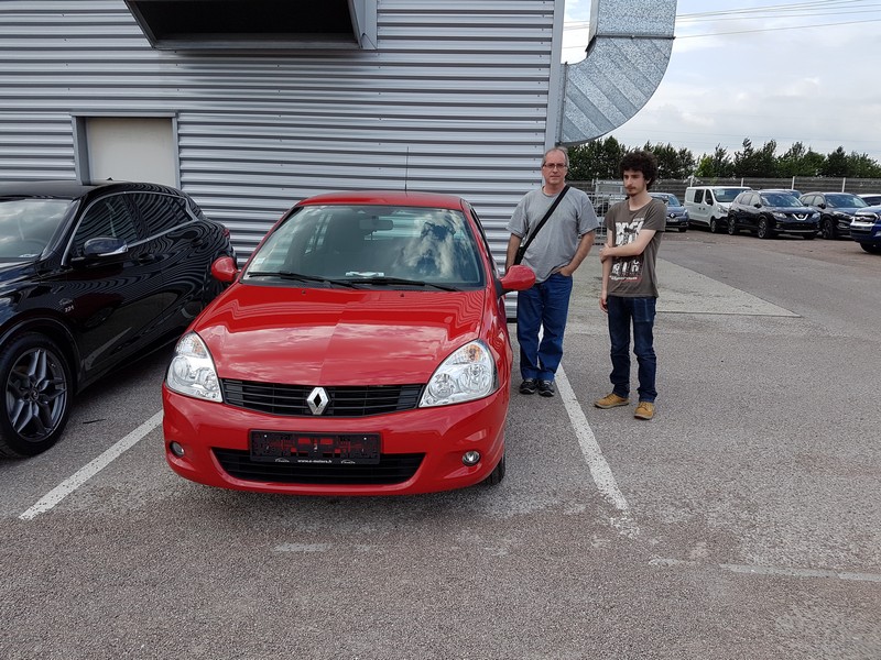Avis-mandataire-auto-Emotors-Renault-Clio-campus-Com-1-2-60-gpl-5portes.