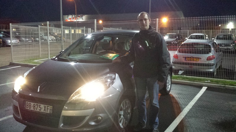 Avis-mandataire-auto-Emotors--Renault-scenic-iii-privil-ge-dci-105-.