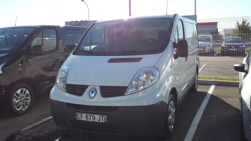 Avis-mandataire-auto-Emotors--Renault-trafic-fourgon-grand-confort-l1h1-dci-115-.