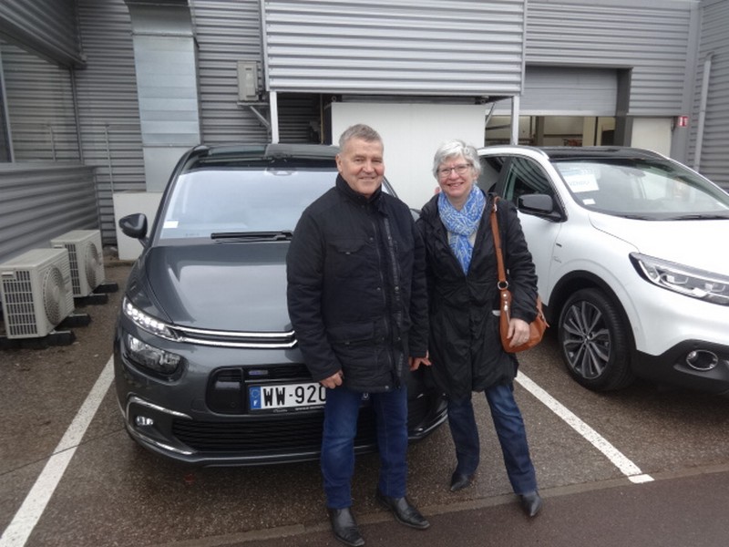 Avis-mandataire-auto-Emotors-Citroen-C4-picasso-Shine-puretech-130-s-s.