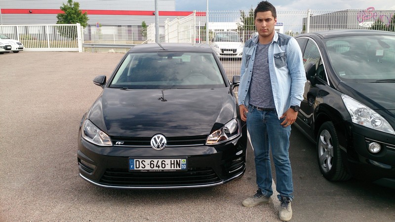 Avis-mandataire-auto-Emotors--Volkswagen-golf-carat-r-line-tdi-150-act-5p-.