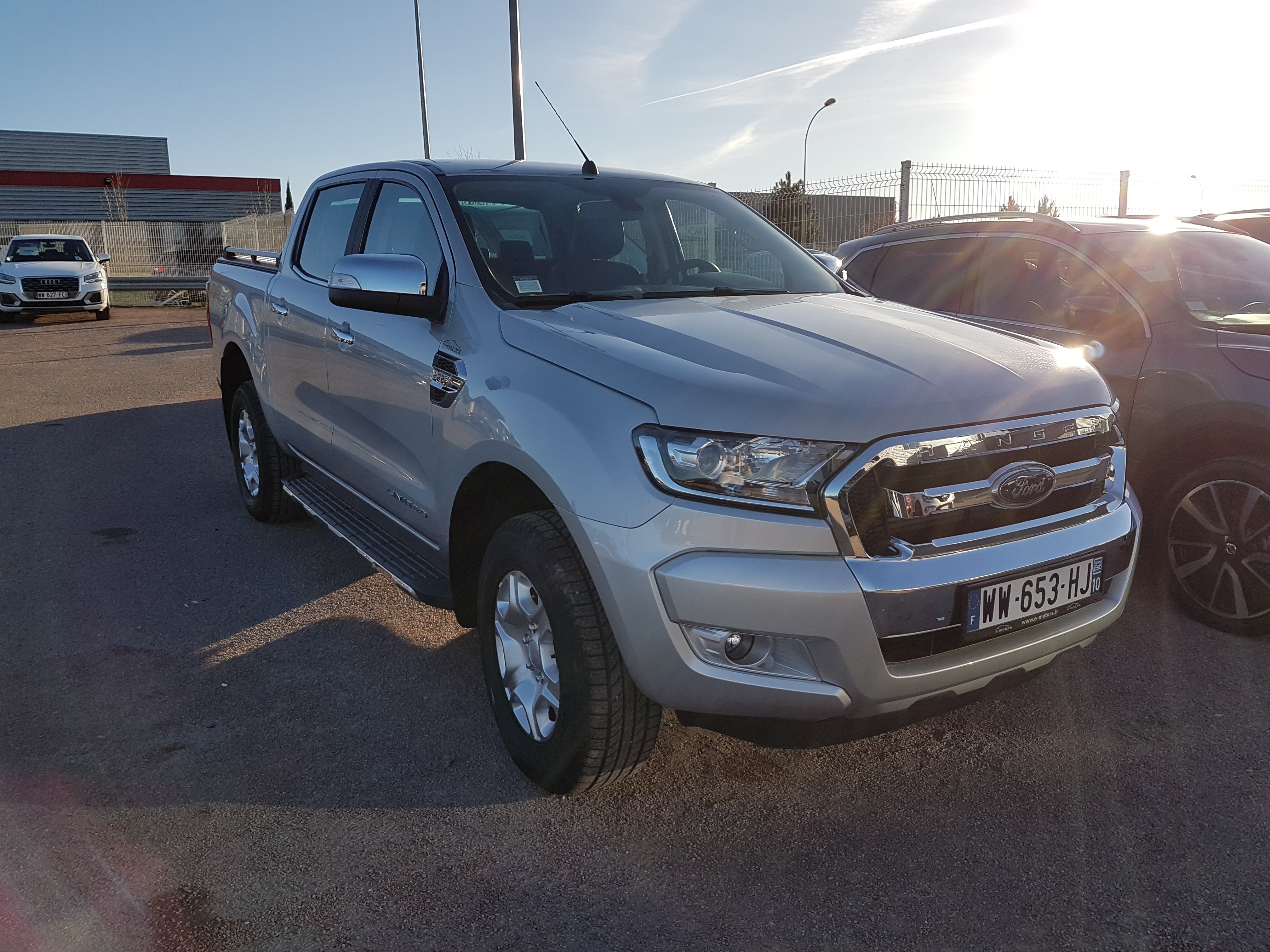 Avis-mandataire-auto-Emotors-Ford-Ranger-Double-cabine-limited-tdci-160-4x4-automatique-plus-attelage.