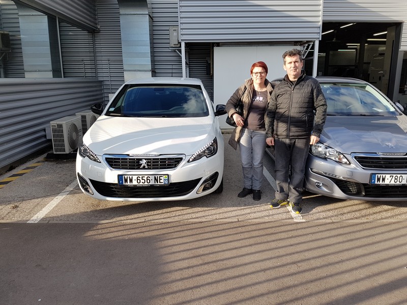 Avis-mandataire-auto-Emotors-Peugeot-308-Gt-line-bluehdi-150-plus-driver-sport-pack.