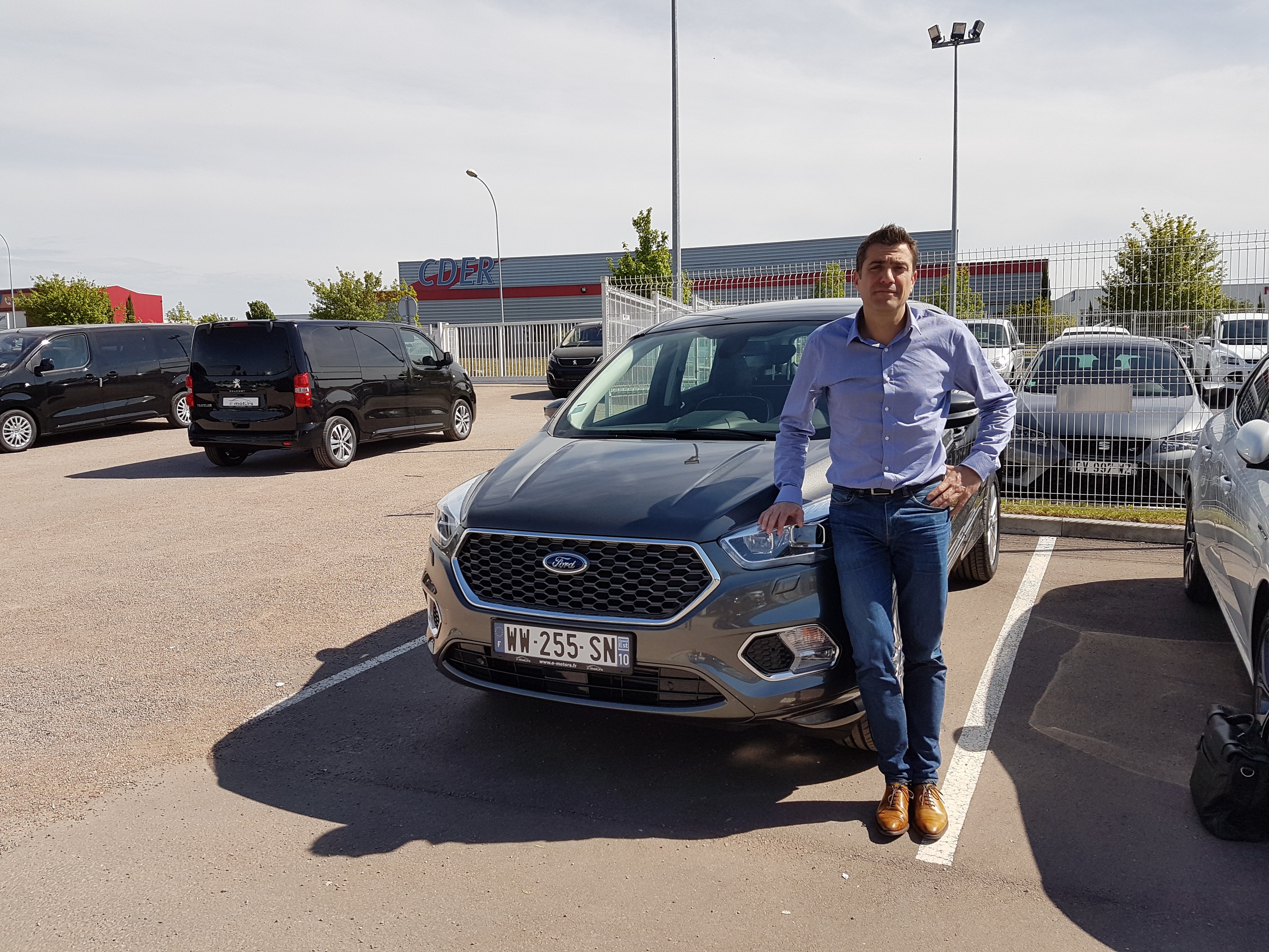 Avis-mandataire-auto-Emotors-Ford-Kuga-Vignale-tdci-180-powershift-s-s-4x4.