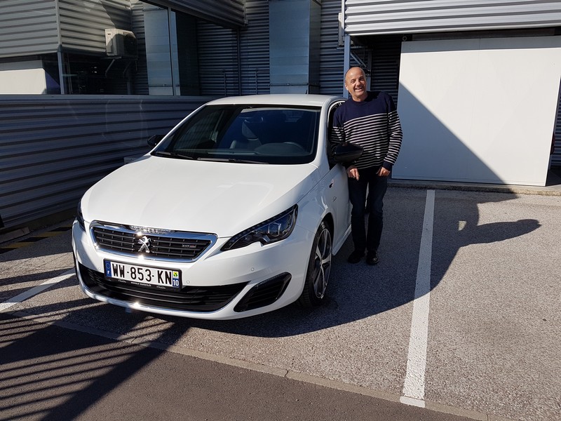 Avis-mandataire-auto-Emotors-Peugeot-308-Gt-thp-205-plus-cam-ra-de-recul.