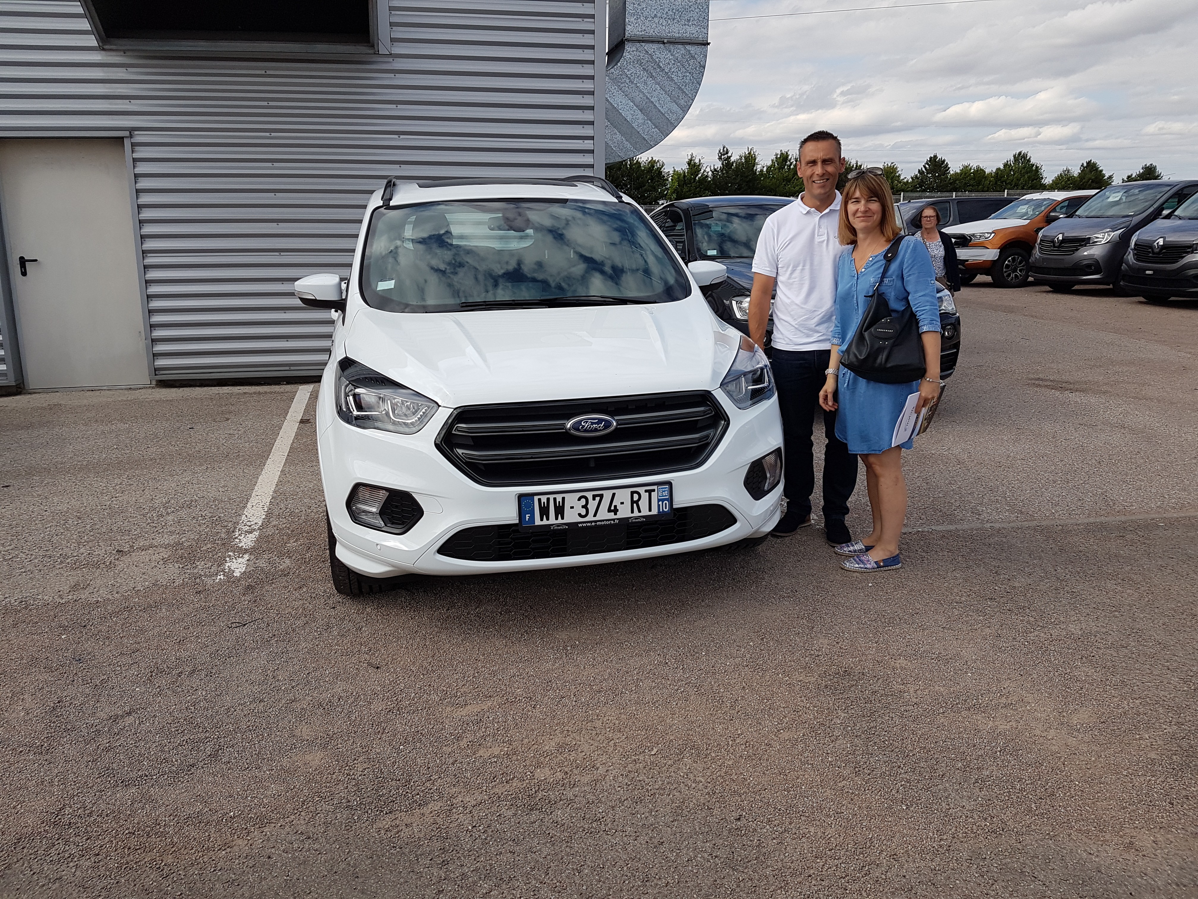 Avis-mandataire-auto-Emotors-Ford-Kuga-St-line-tdci-150-s-s-4x2.