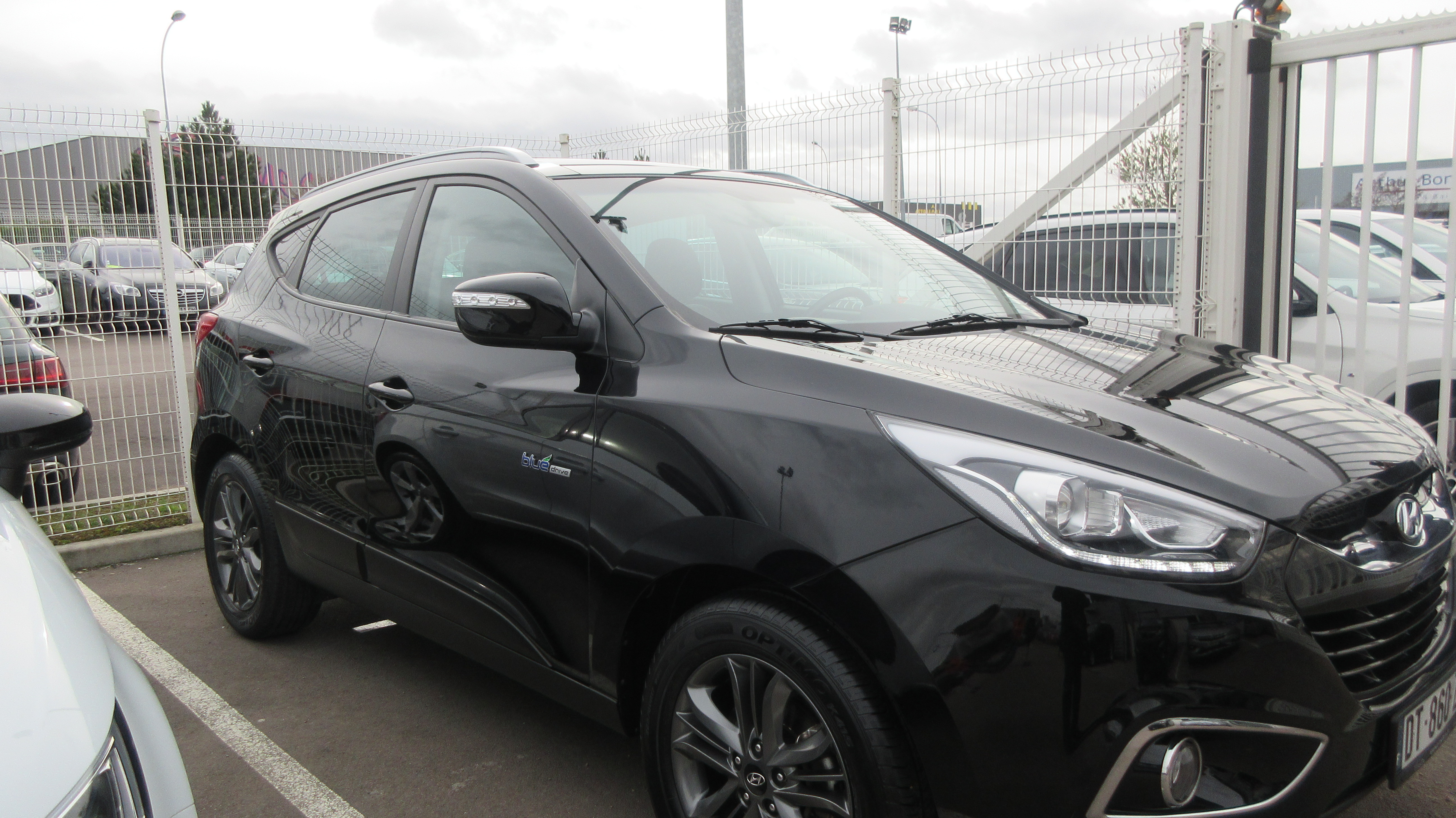 Avis-mandataire-auto-Emotors-Hyundai-Ix35-S-rie-sp-ciale-cr-ative-1-7-crdi-115-2wd-blue-drive.