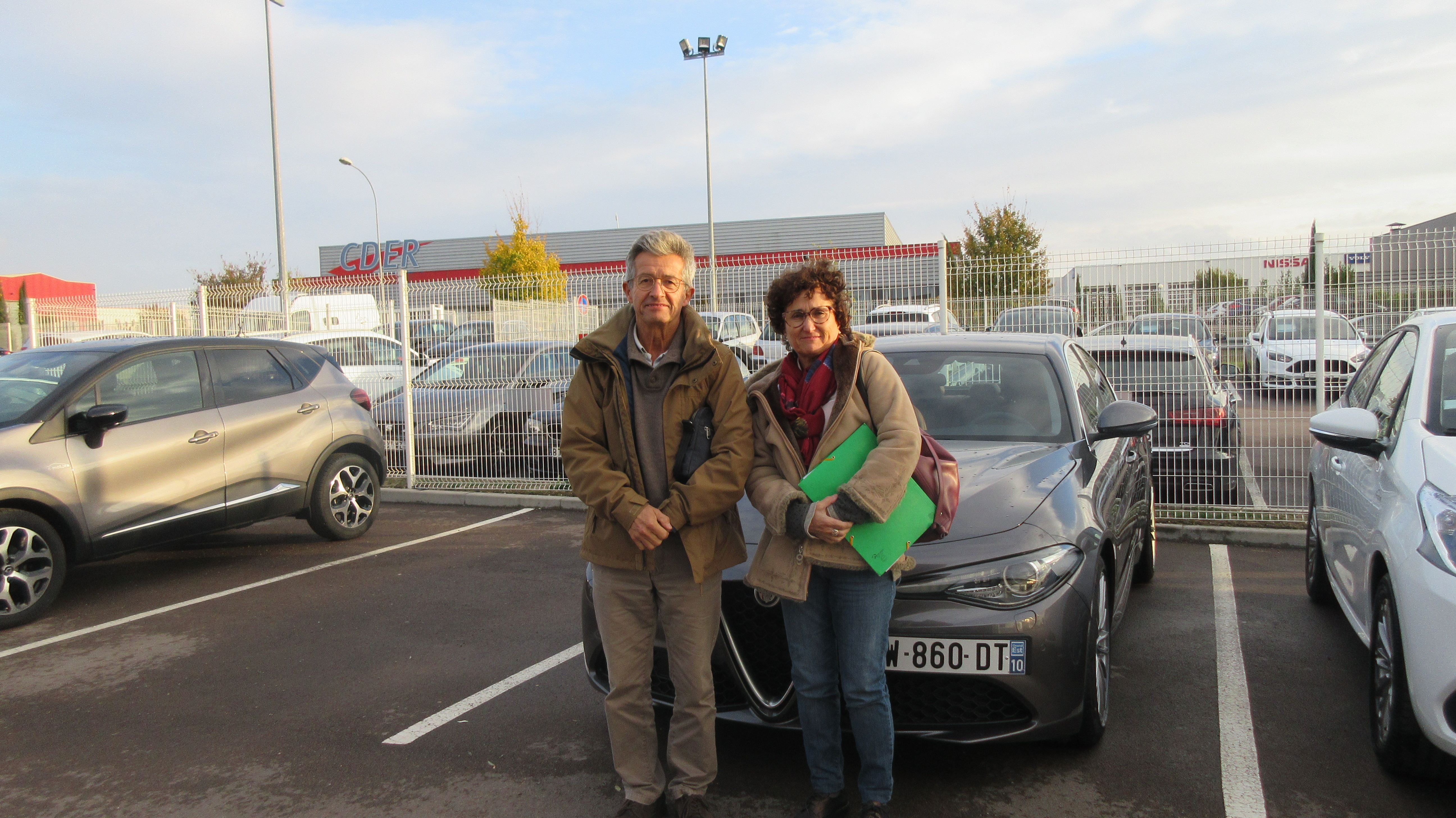 Avis-mandataire-auto-Emotors-Alfa romeo-Giulia-Super-180-plus-jantes-18-cuir.