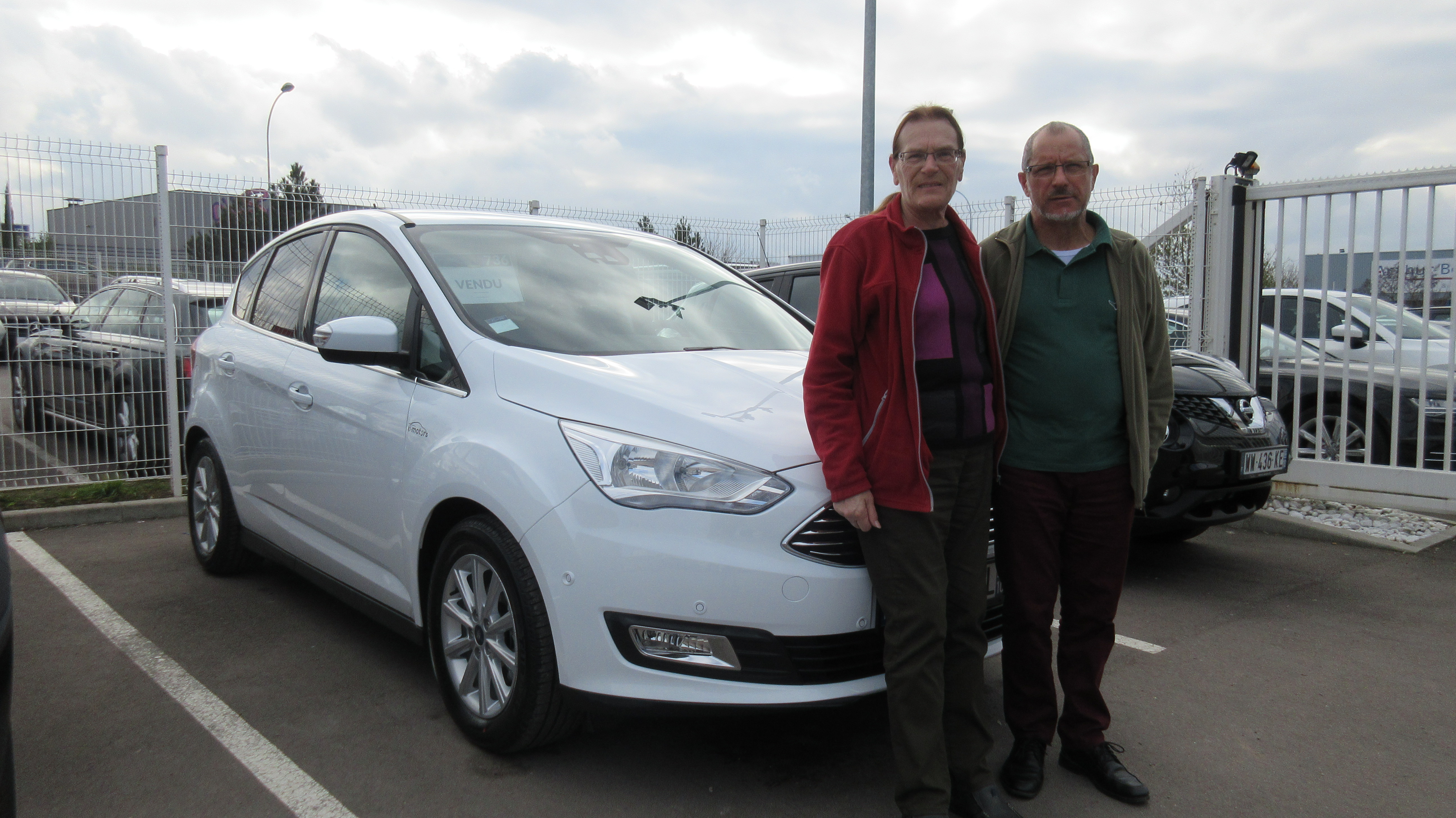 Avis-mandataire-auto-Emotors-Ford-C-max-Titanium-tdci-120.