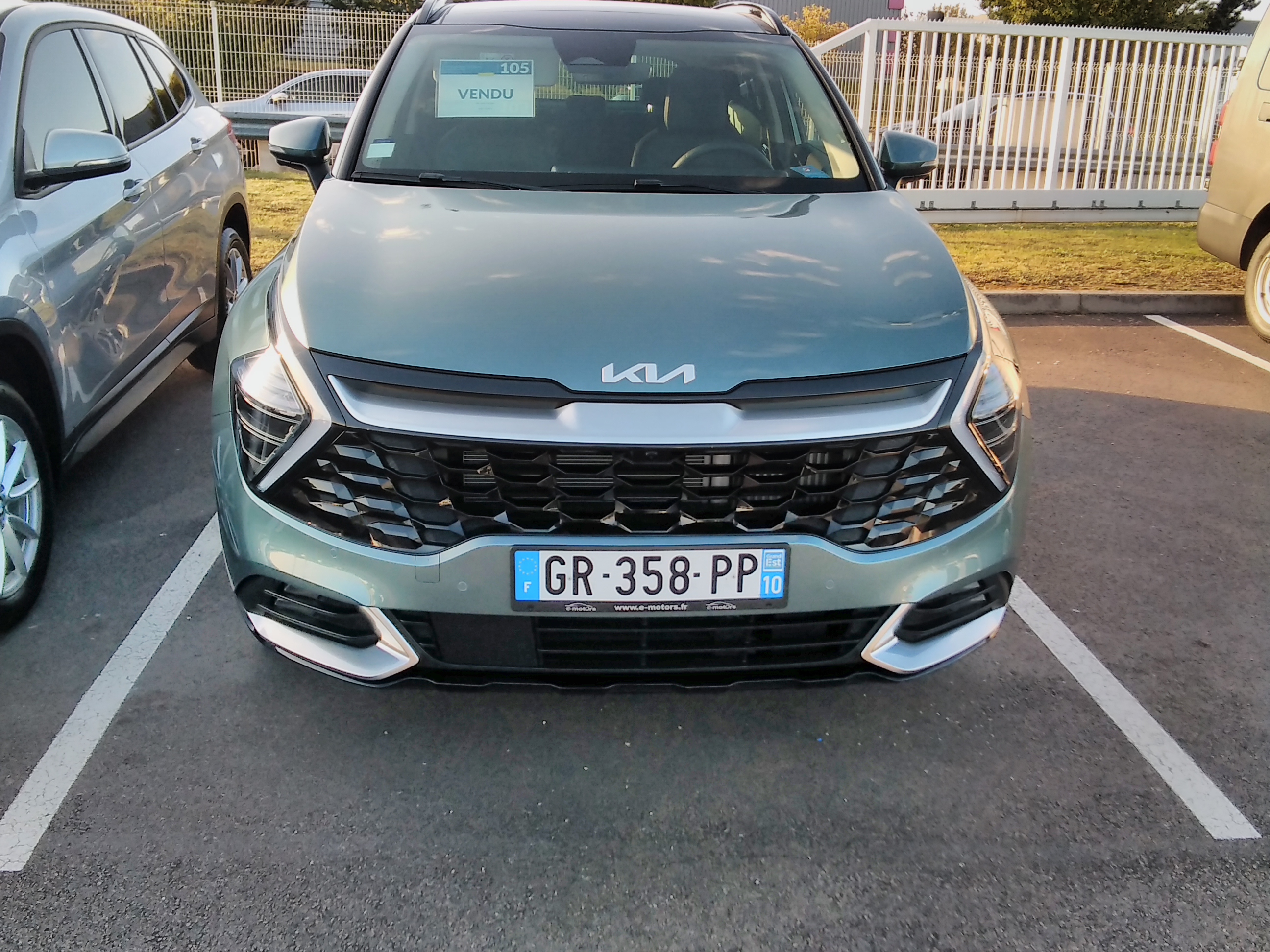 Avis-mandataire-auto-Emotors-Kia-Sportage-Design-t-gdi-230-isg-hybride-bva6-4x2.