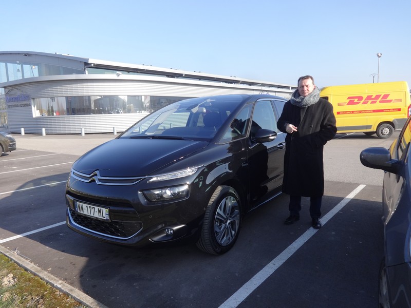 Avis-mandataire-auto-Emotors-Citroen-C4-picasso-Exclusive-bluehdi-120-eat6-plus-x-non.