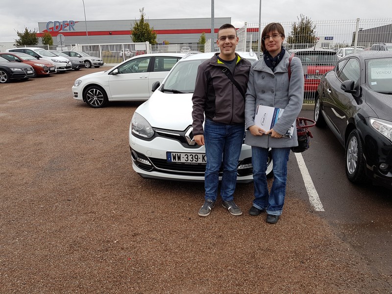 Avis-mandataire-auto-Emotors-Renault-Megane-iii-estate-M-gane-iii-estate-bose-tce-130-edc.