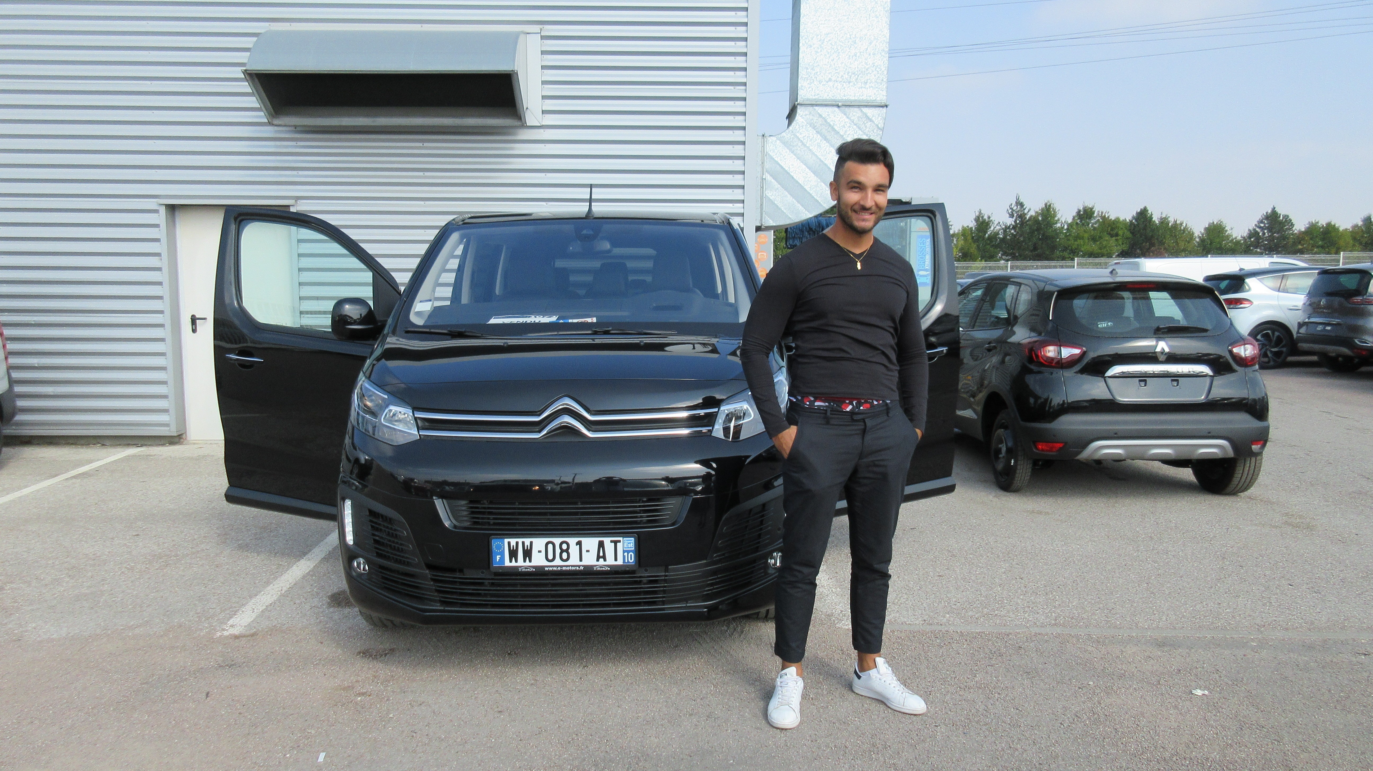 Avis-mandataire-auto-Emotors-Citroen-Spacetourer-Xl-shine-bluehdi-180-s-s-eat6.