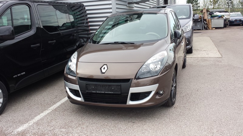 Avis-mandataire-auto-Emotors--Renault-scenic-iii-exception-dci-130-.