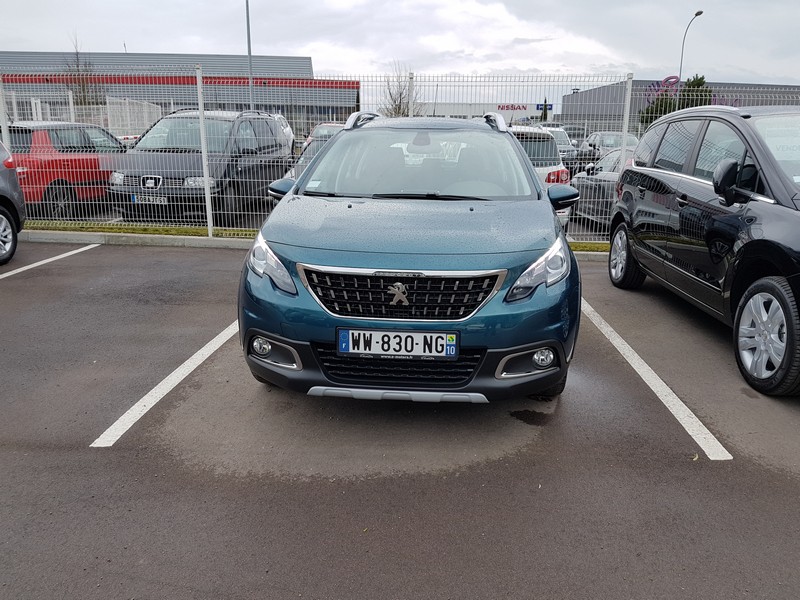 Avis-mandataire-auto-Emotors-Peugeot-2008-Allure-bluehdi-120-plus-jantes-17-plus-grip-control.