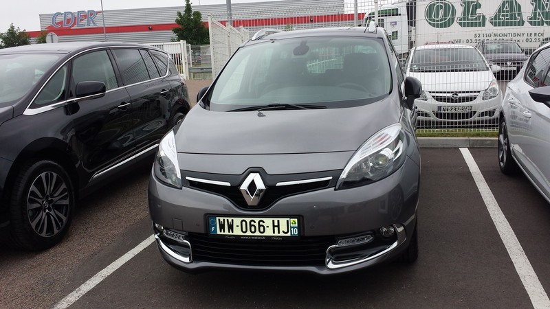 Avis-mandataire-auto-Emotors-Renault-Grand-scenic-Grand-sc-nic-iii-bose-dci-130-energy-7places-plus-toit-vitr.