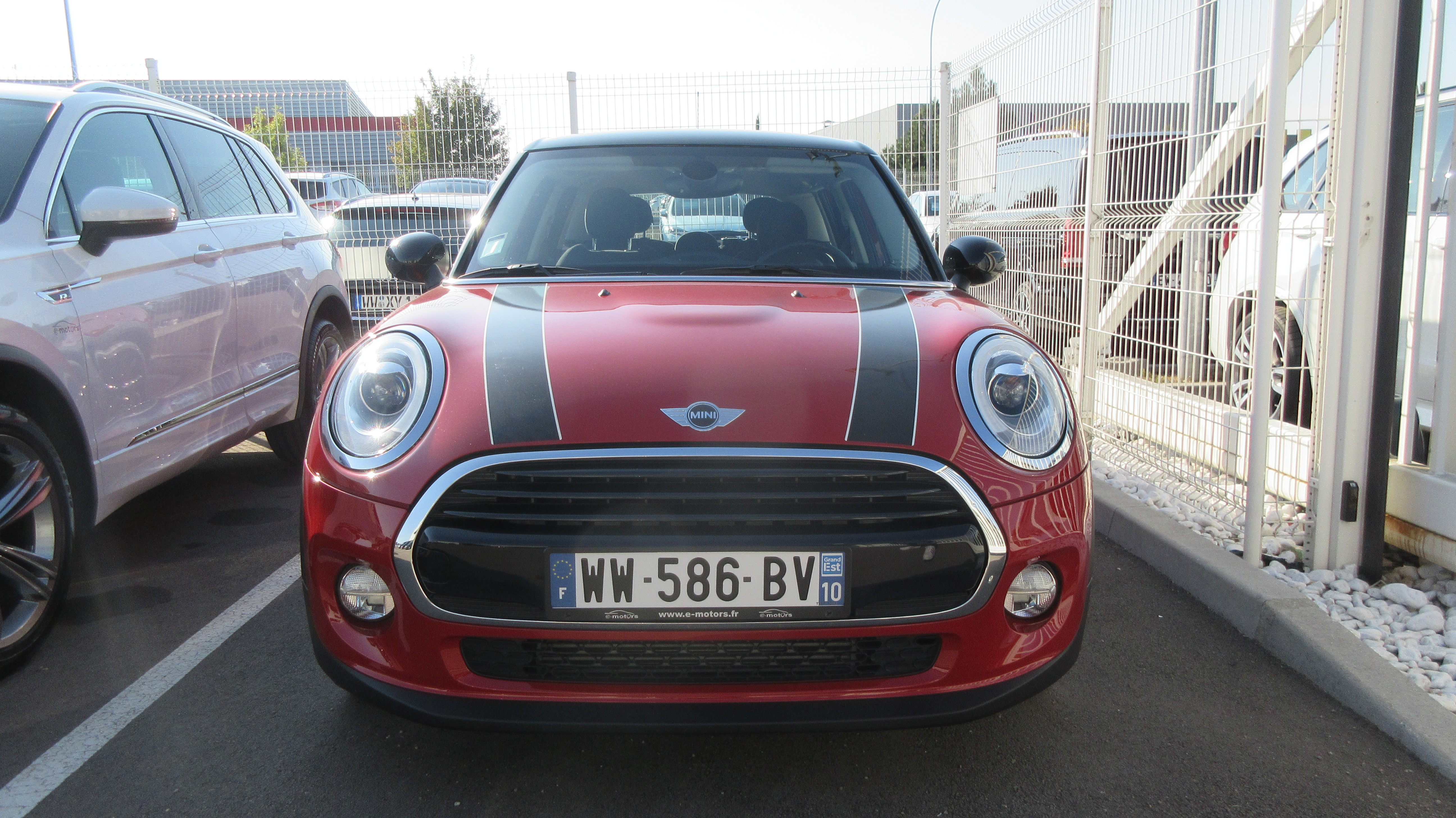 Avis-mandataire-auto-Emotors-Mini-Mini-f56-Mini-cooper-136-ch-5p.