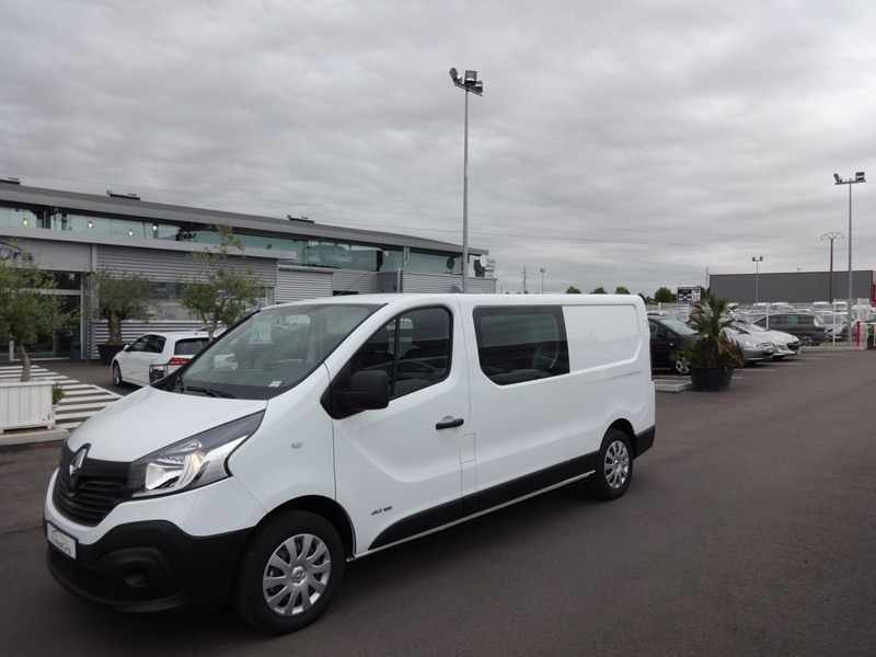 Avis-mandataire-auto-Emotors--Renault-trafic-cabine-approfondie-grand-confort-l2h1-dci-115-.