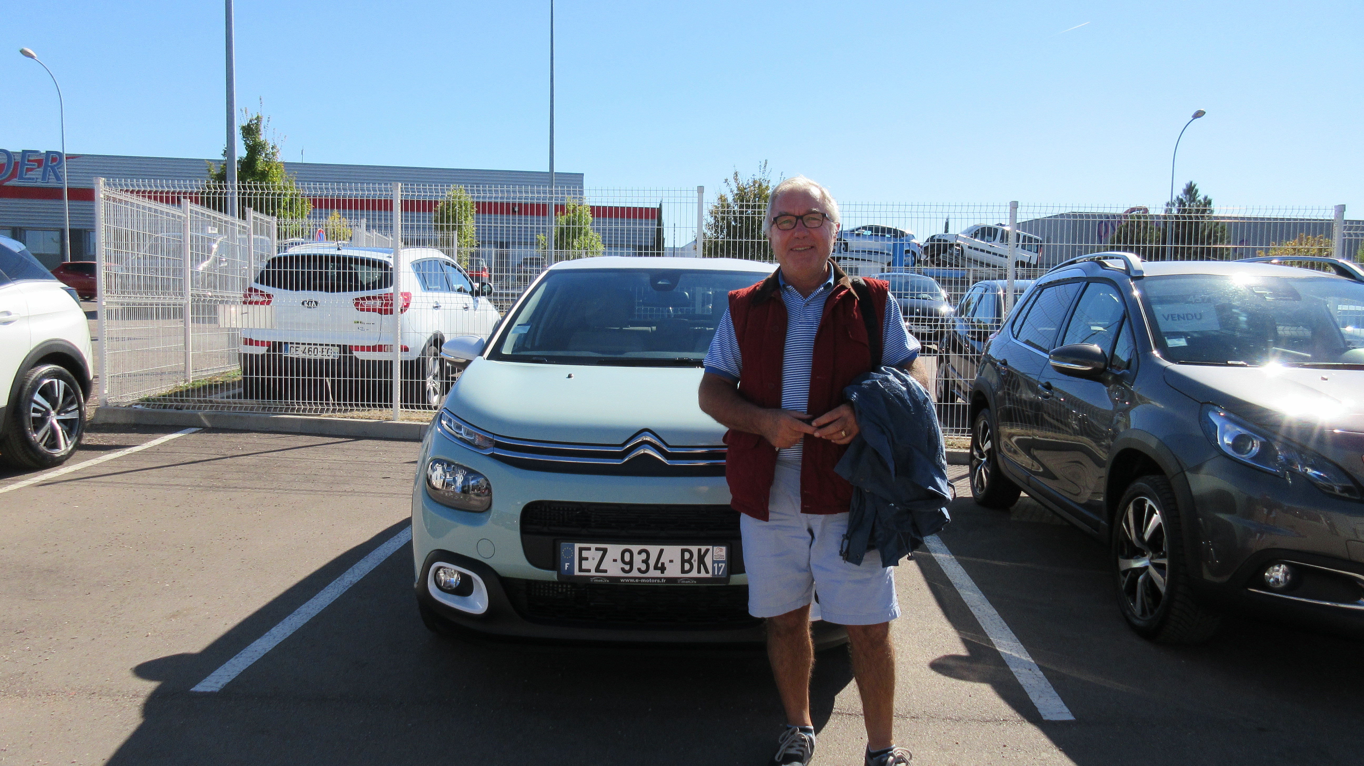 Avis-mandataire-auto-Emotors-Citroen-C3-Shine-bluehdi-100-s-s-plus-cam-ra.