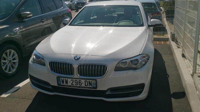 Avis-mandataire-auto-Emotors--Bmw-520-d-lounge-plus-automatique-plus-cuir-et-gps-.
