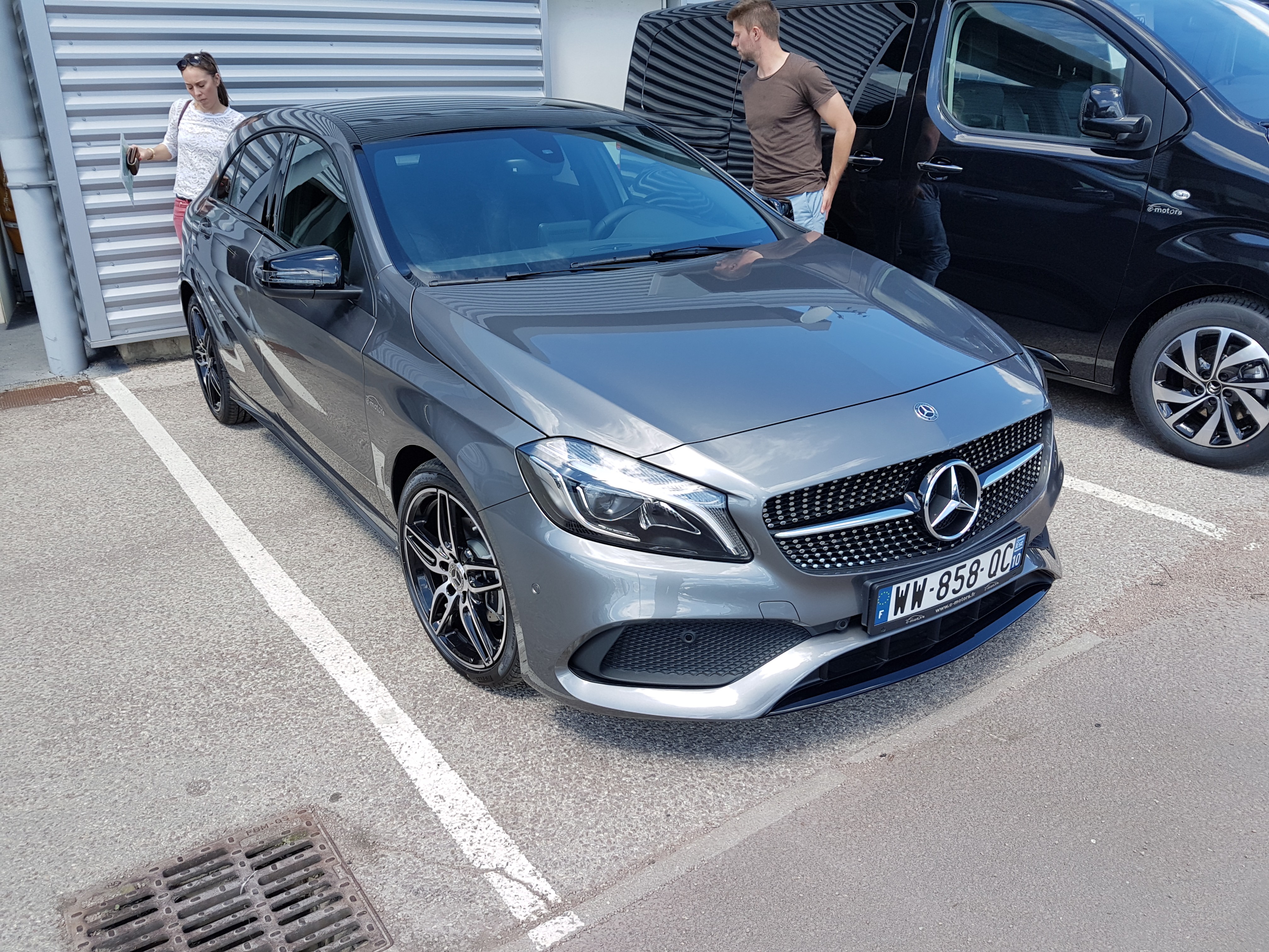 Avis-mandataire-auto-Emotors-Mercedes-Classe-a-200-d-fascination-plus-pack-exclusif.