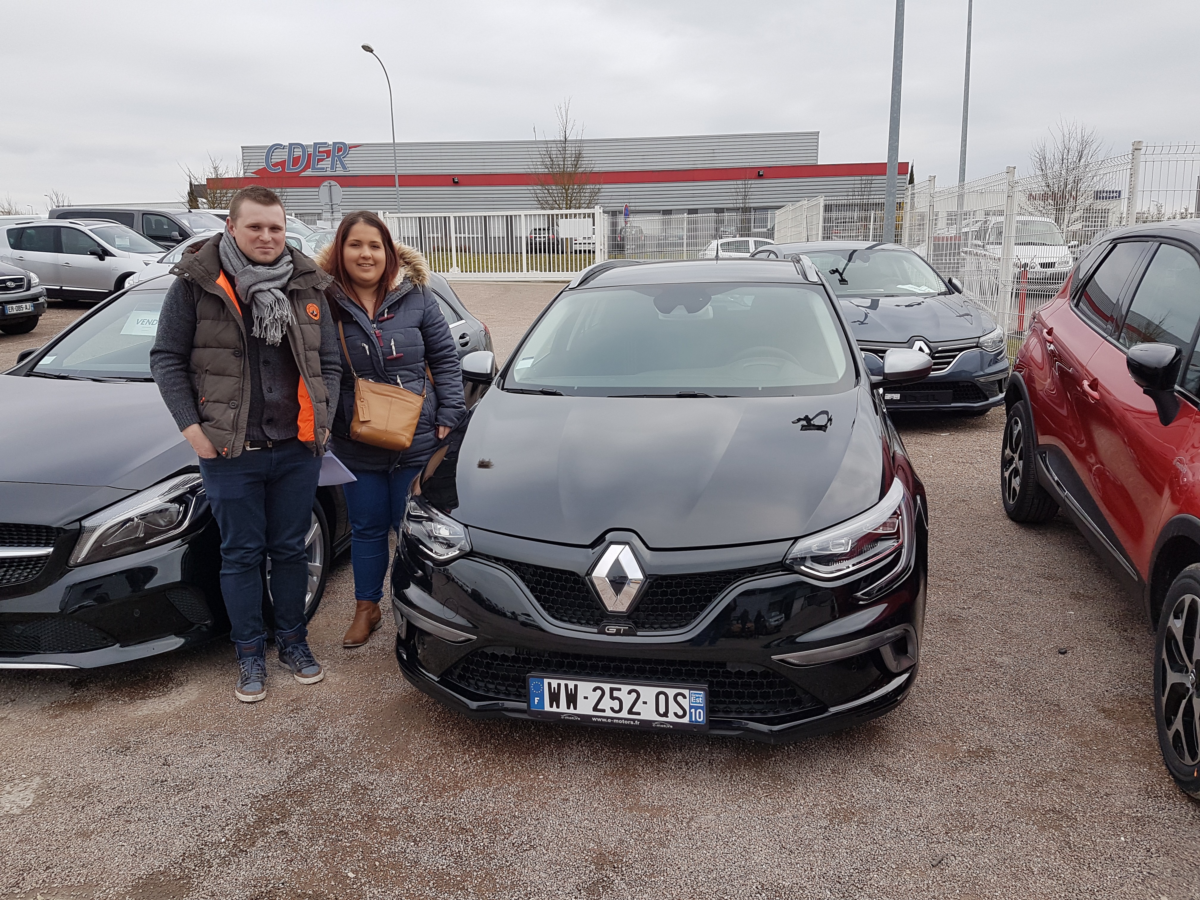 Avis-mandataire-auto-Emotors-Renault-Megane-iv-estate-M-gane-iv-estate-gt-tce-205-edc-energy-plus-toit-vitr.