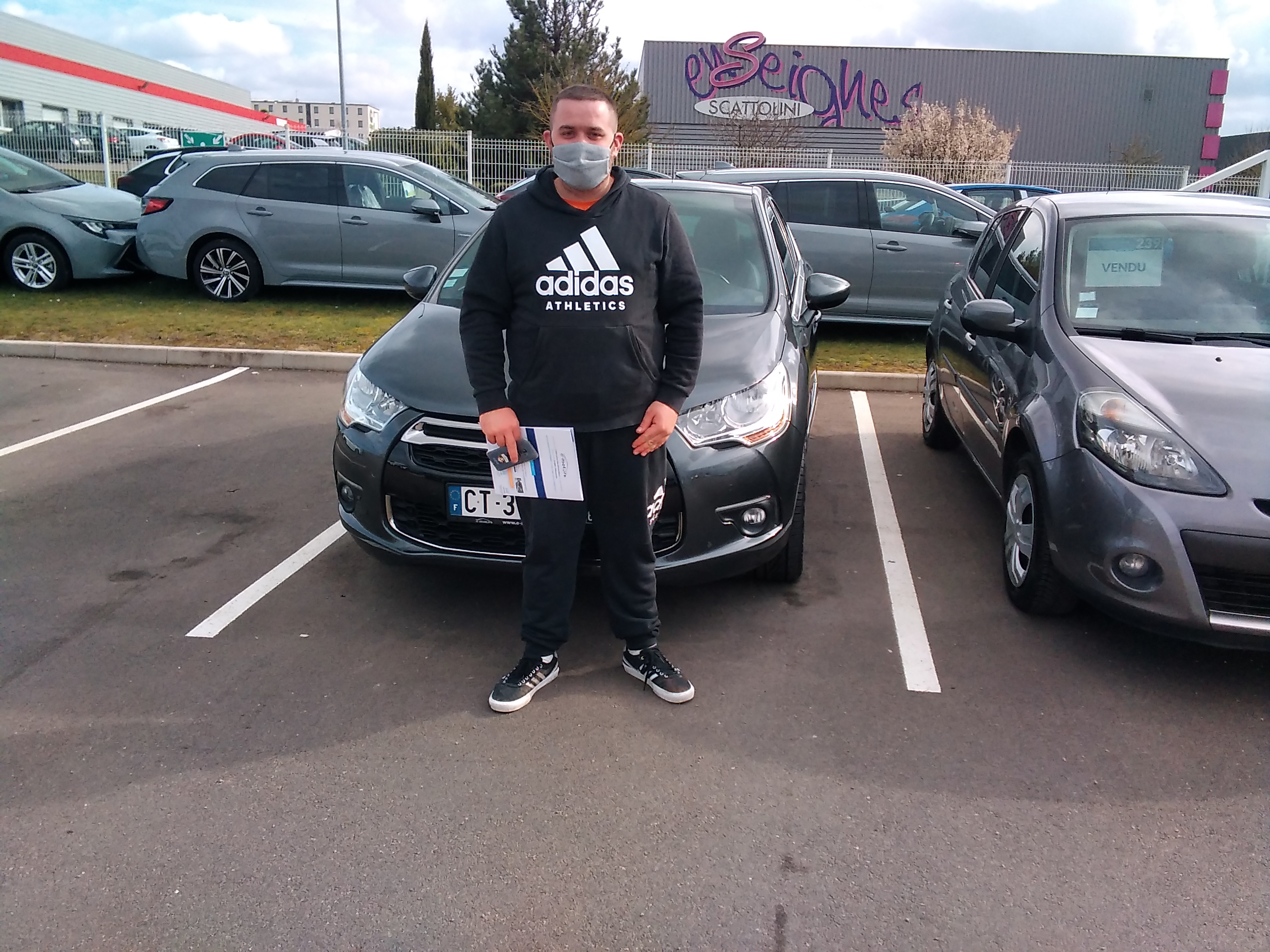 Avis-mandataire-auto-Emotors-Citroen-Ds4-Hdi-160-fap-sport-chic.