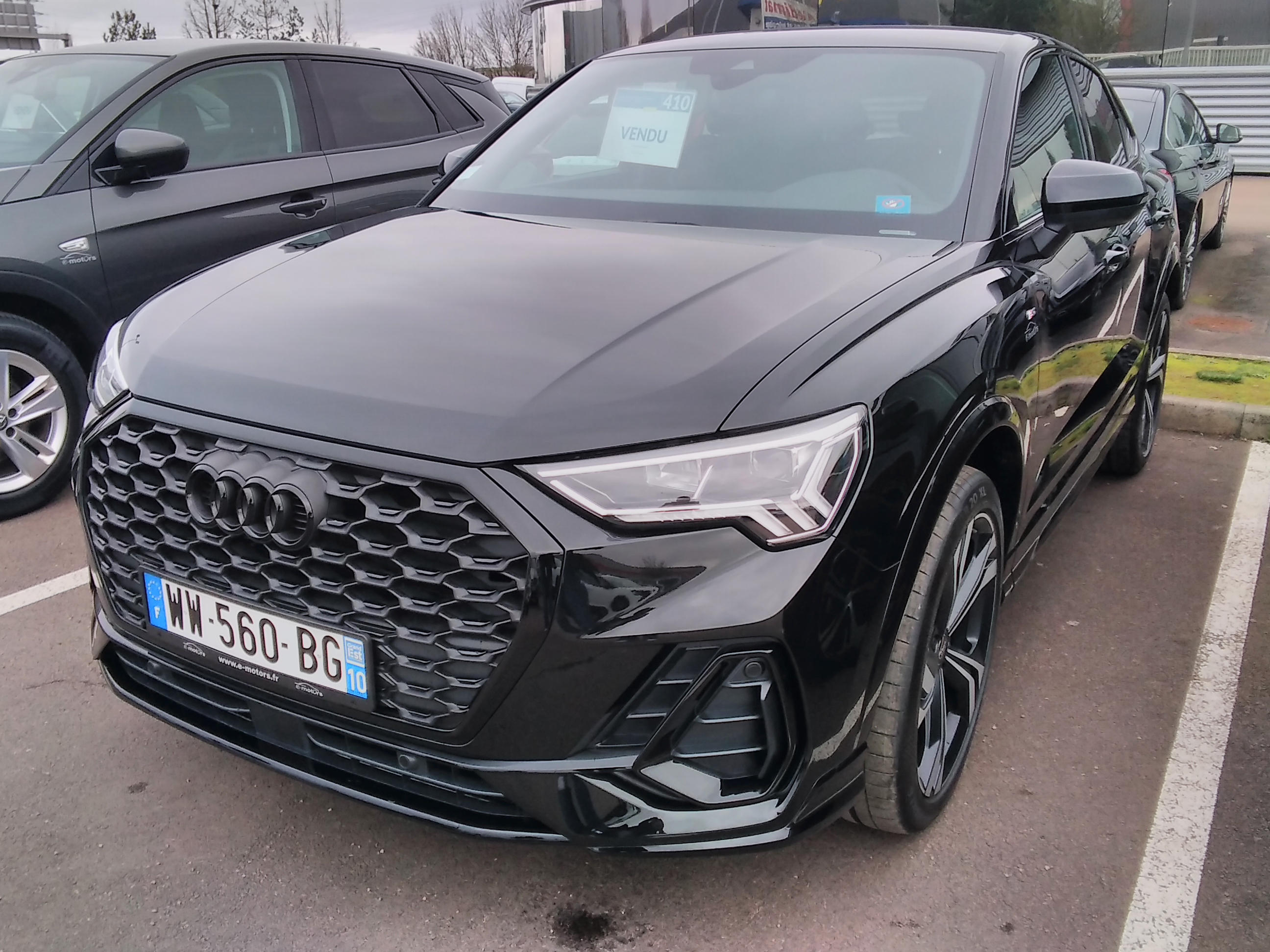 Avis-mandataire-auto-Emotors-Audi-Q3-sportback-35-tdi-150-s-tronic-7-s-edition-plus-ja20-plus-pack-black.
