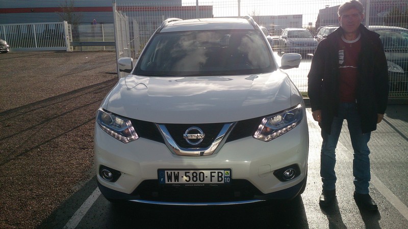 Avis-mandataire-auto-Emotors--Nissan-x-trail-tekna-dci-130-4x4-7-places-.