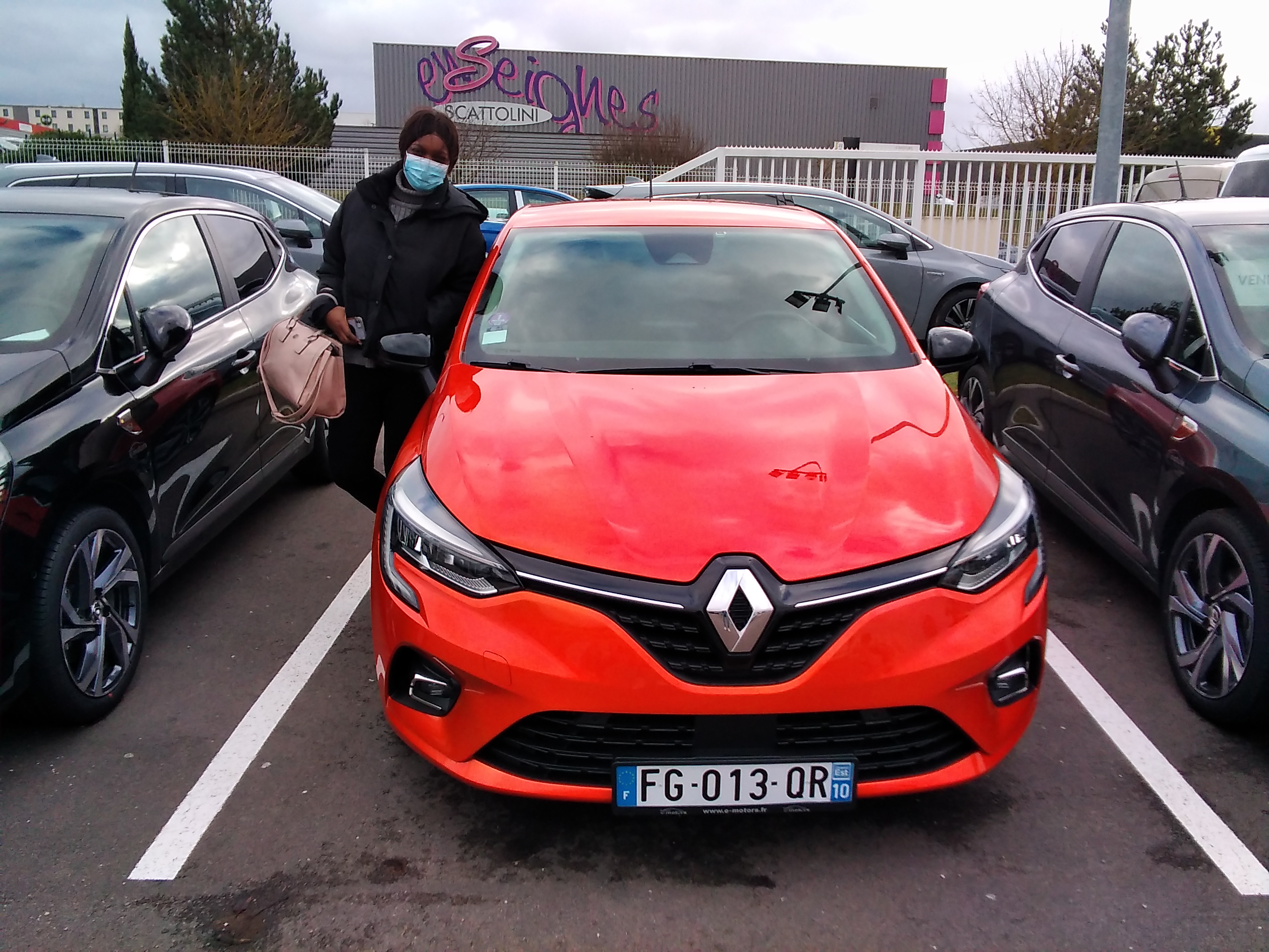 Avis-mandataire-auto-Emotors-Renault-Clio-Tce-100-intens.