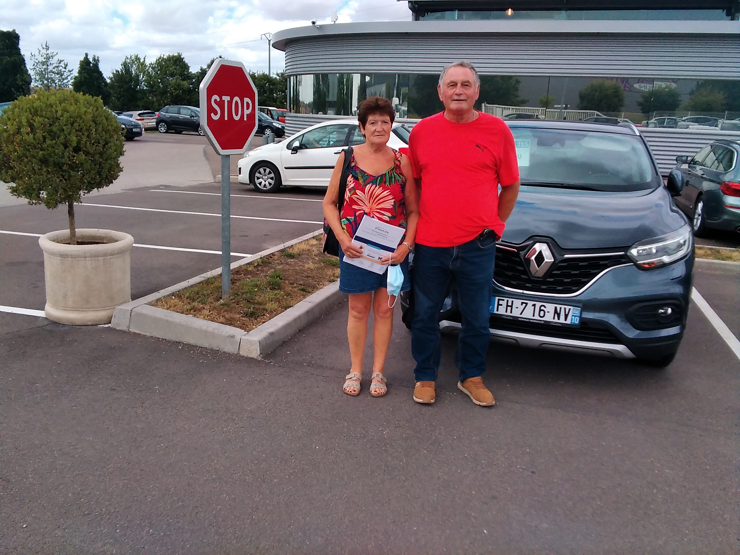 Avis-mandataire-auto-Emotors-Renault-Kadjar-Blue-dci-115-wave.