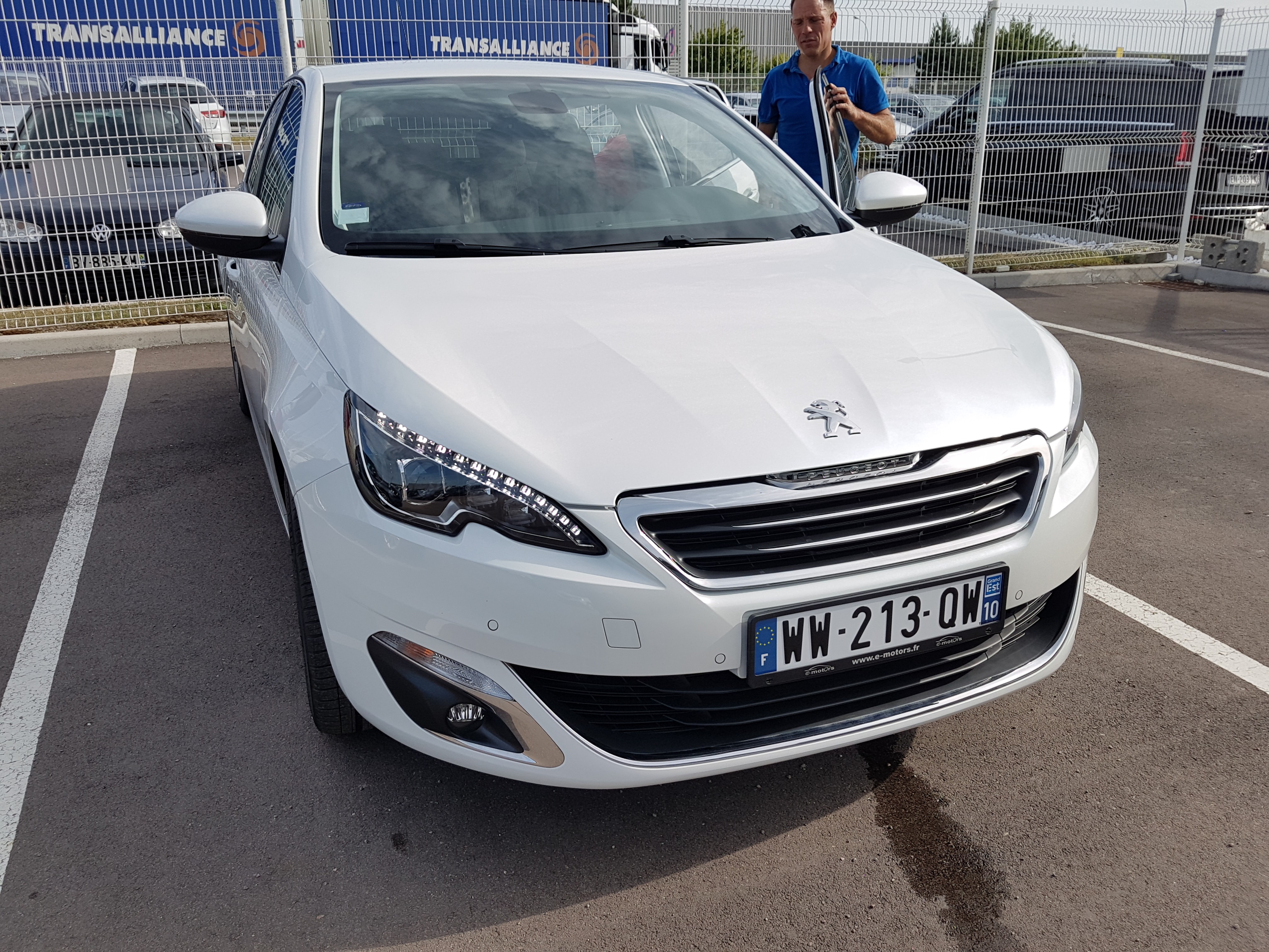 Avis-mandataire-auto-Emotors-Peugeot-308-Allure-puretech-130-plus-jantes-17.