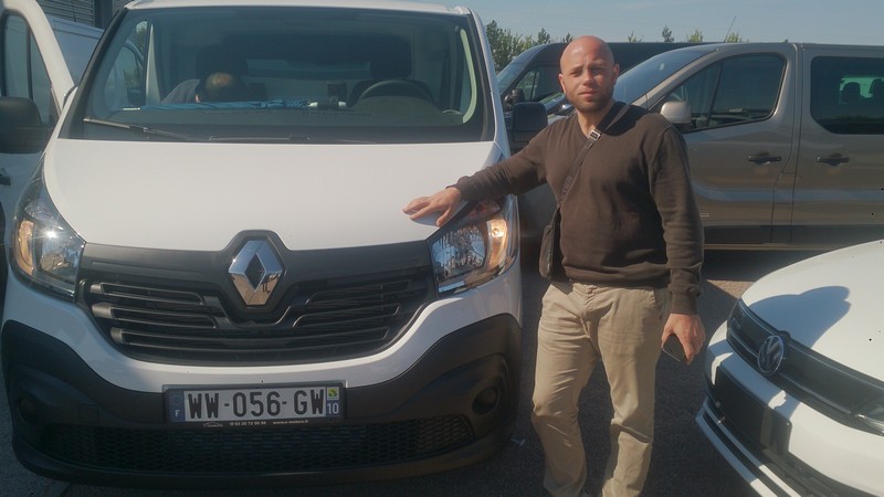 Avis-mandataire-auto-Emotors--Renault-trafic-fourgon-iv-.