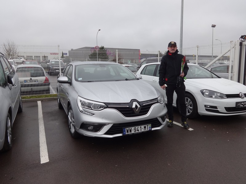 Avis-mandataire-auto-Emotors-Renault-Megane-iv-berline-M-gane-iv-berline-zen-tce-130-energy-plus-gps.