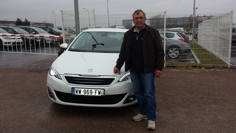 Avis-mandataire-auto-Emotors--Peugeot-308-allure-puretech-110-plus-jantes-17-.