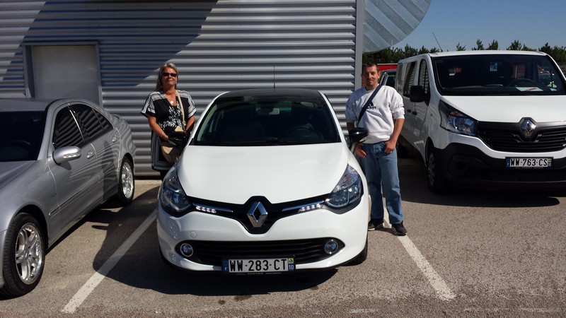Avis-mandataire-auto-Emotors--Renault-clio-iv-intens-dci-90-edc-plus-toit-vitr-.
