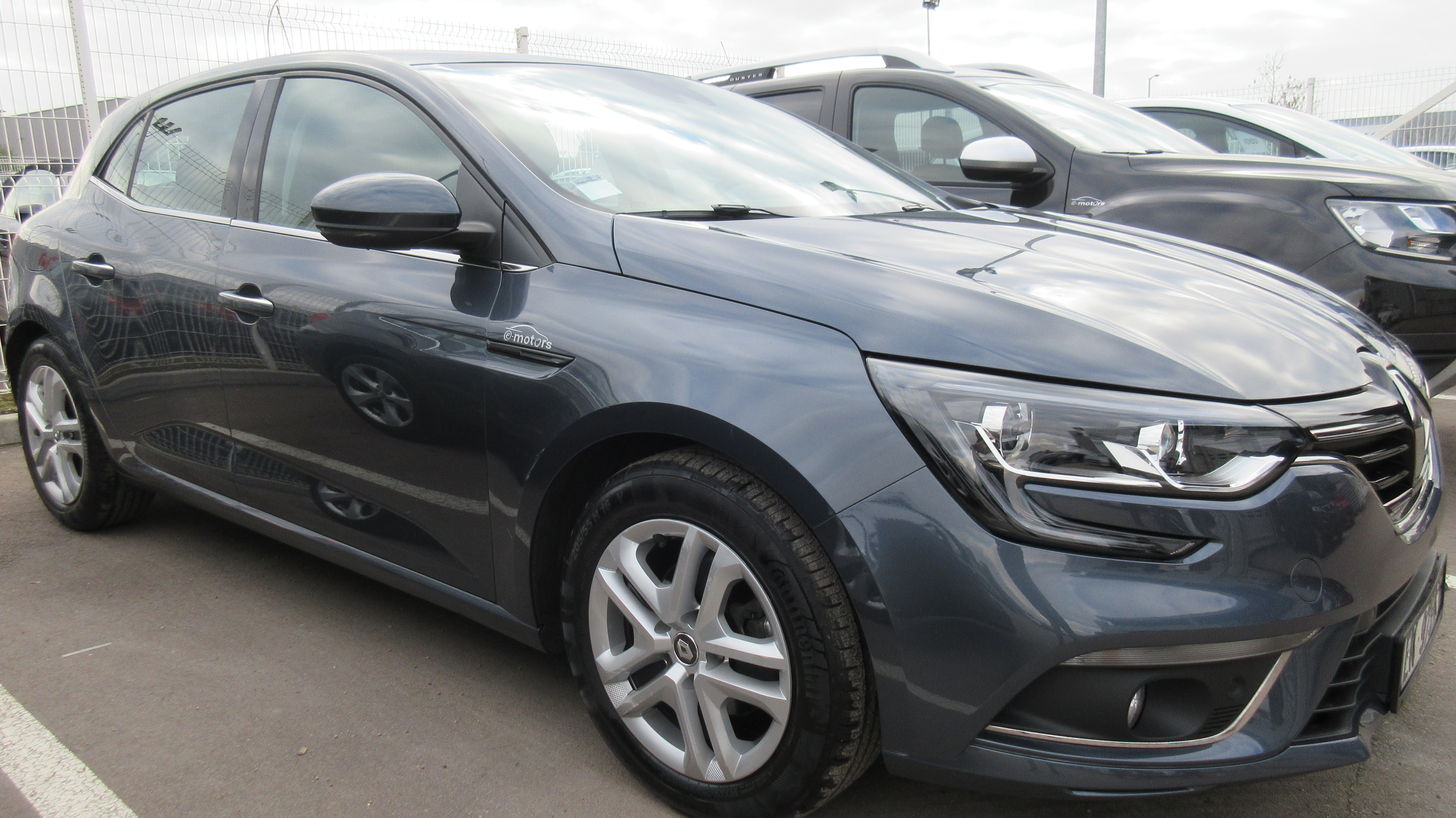 Avis-mandataire-auto-Emotors-Renault-Megane-iv-berline-M-gane-iv-berline-dci-110-energy-edc-plus-gps.