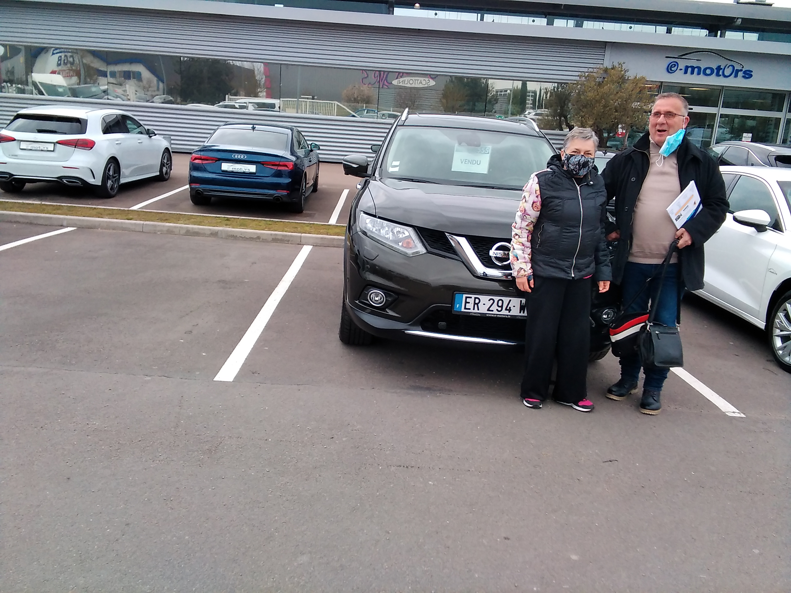 Avis-mandataire-auto-Emotors-Nissan-X-trail-1-6-dci-130-5pl-xtronic-n-connecta.