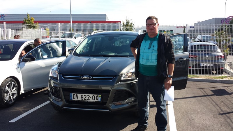 Avis-mandataire-auto-Emotors--Ford-kuga-titanium-tdci-4x2-plus-toit-panoramique-.