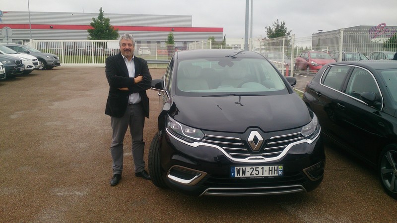 Avis-mandataire-auto-Emotors-Renault-Espace-Initiale-paris-dci-160-energy-edc-7places-plus-cuir-cama-eux.