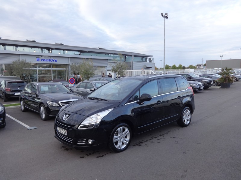 Avis-mandataire-auto-Emotors--Peugeot-5008-allure-hdi-115-7places-.