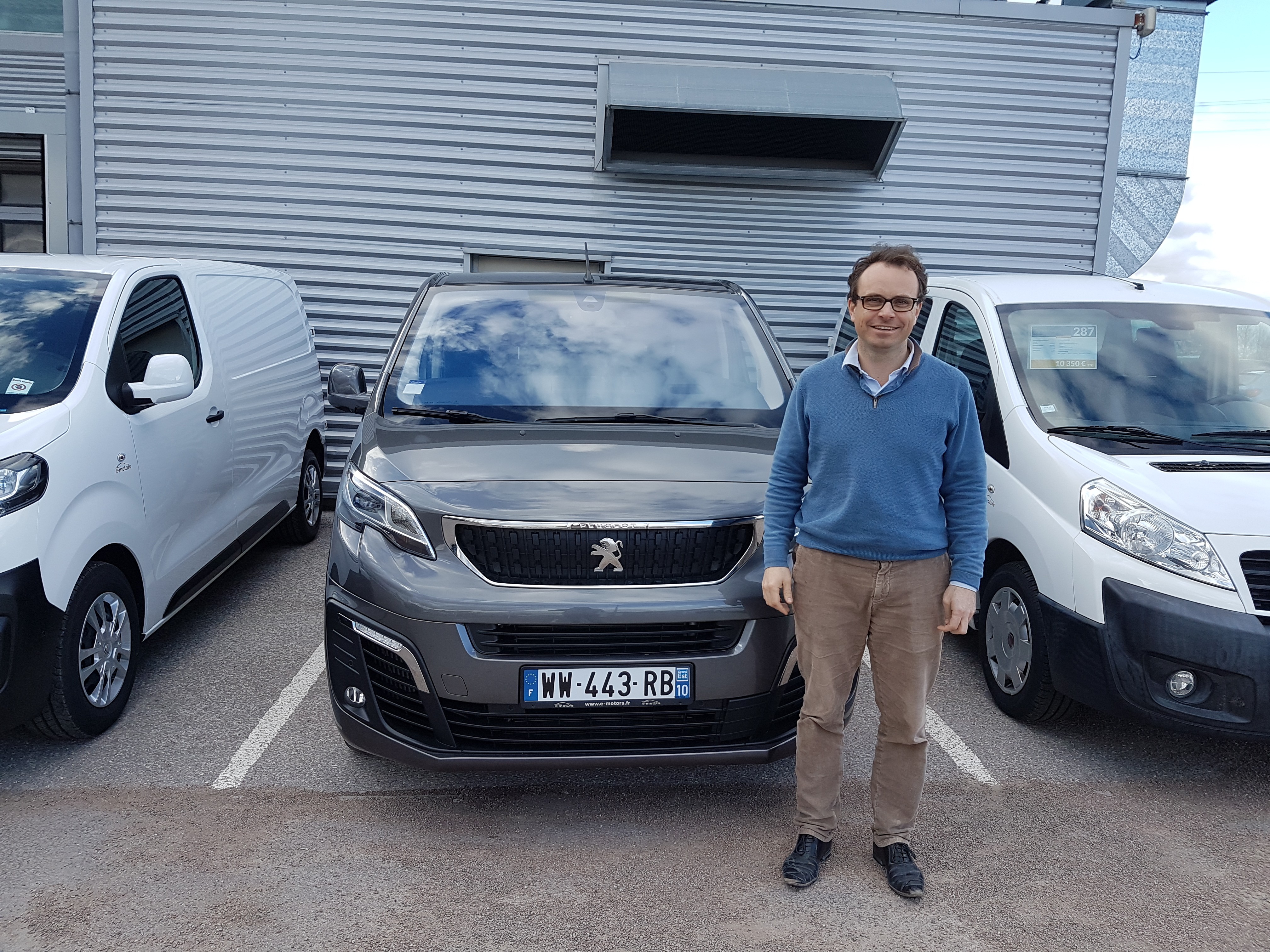 Avis-mandataire-auto-Emotors-Peugeot-Traveller-Standard-allure-bluehdi-150-s-s.