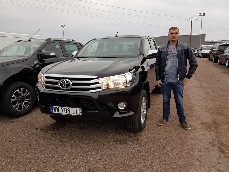 Avis-mandataire-auto-Emotors-Toyota-Hilux-Dble-cab-legende-2-4l-150-d-4d-4x4.